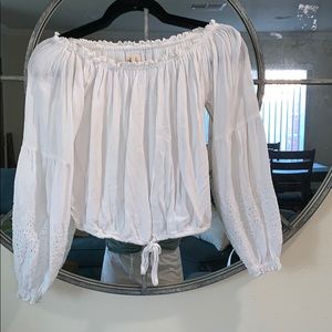 Women’s off the shoulder